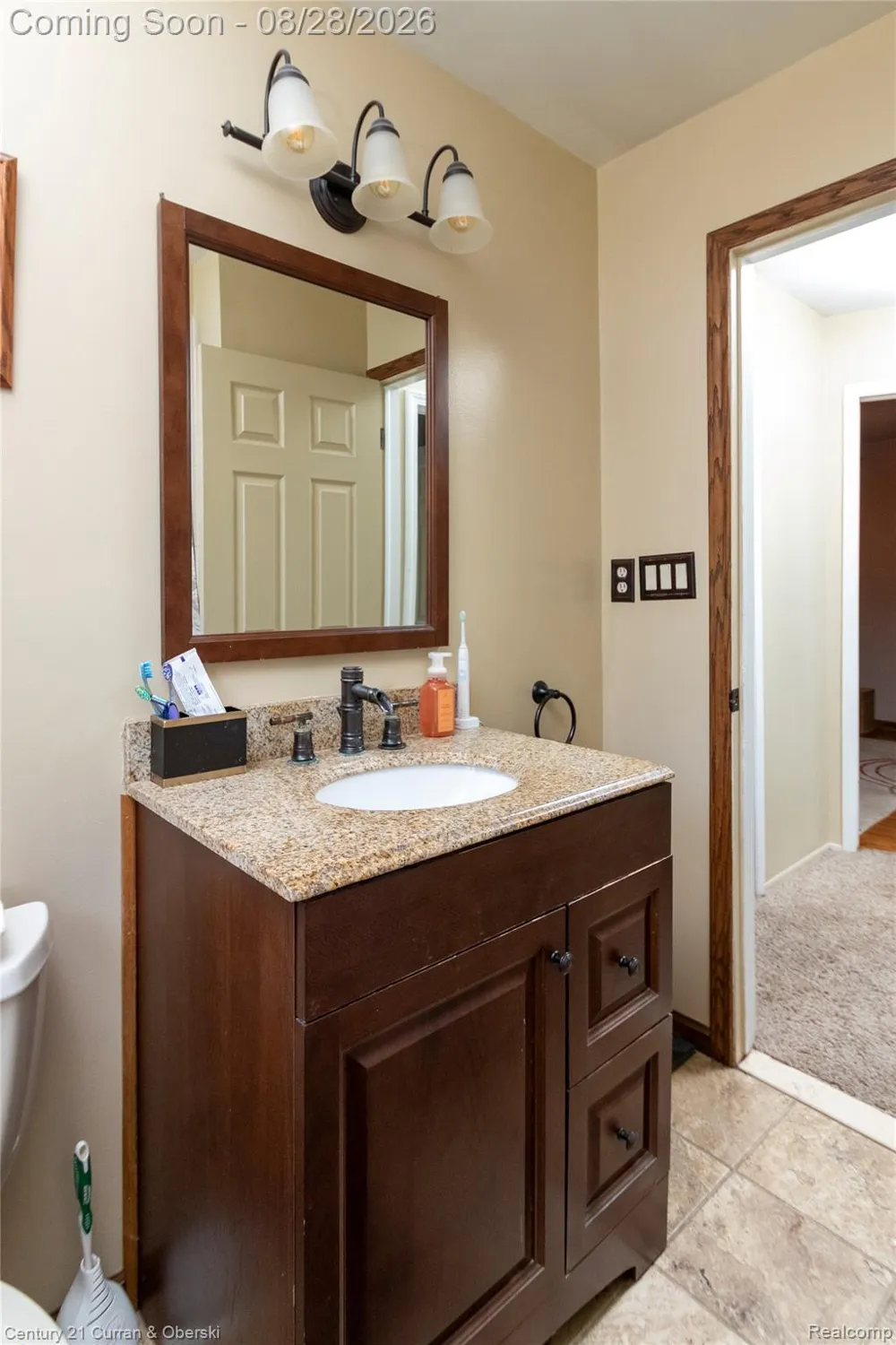 5635 Clippert Street Dearborn Heights City, MI 48125