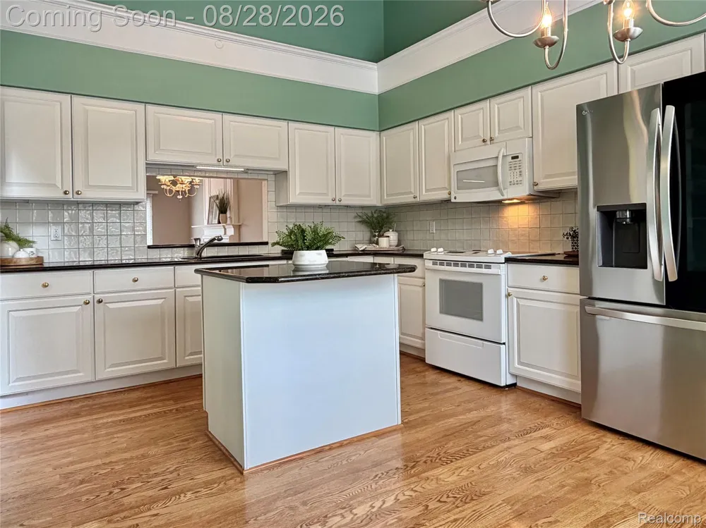 1627 Boulder Court Rochester City, MI 48306