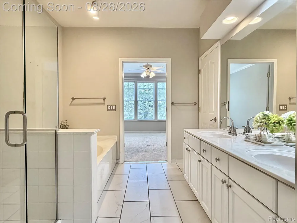 1627 Boulder Court Rochester City, MI 48306