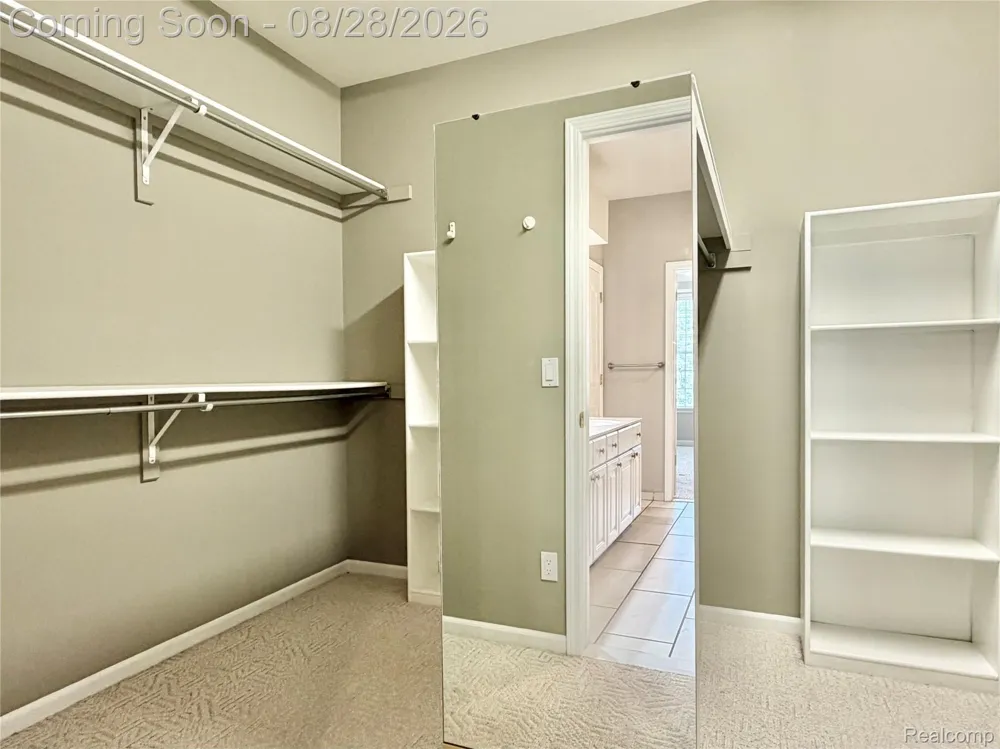 1627 Boulder Court Rochester City, MI 48306