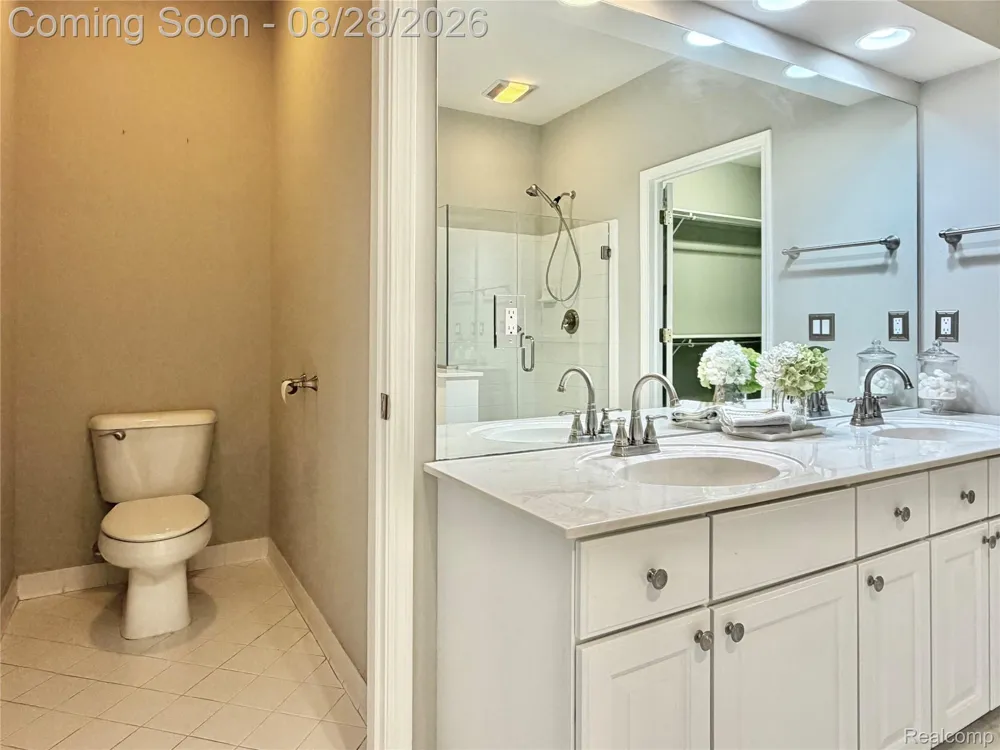 1627 Boulder Court Rochester City, MI 48306