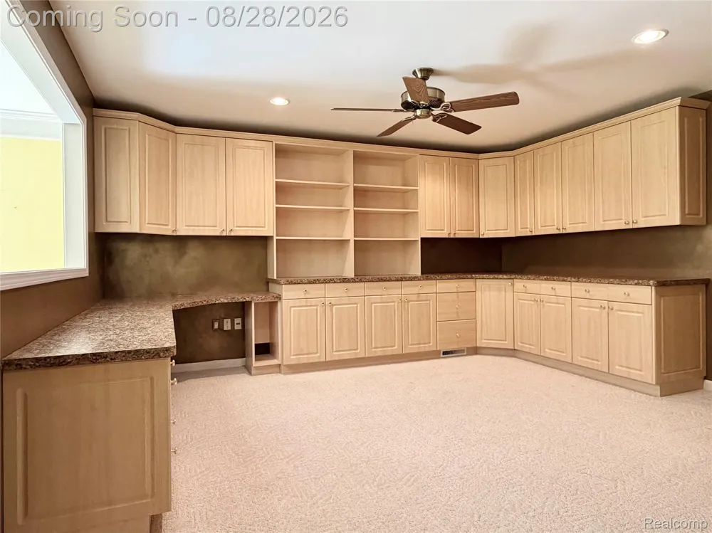 1627 Boulder Court Rochester City, MI 48306