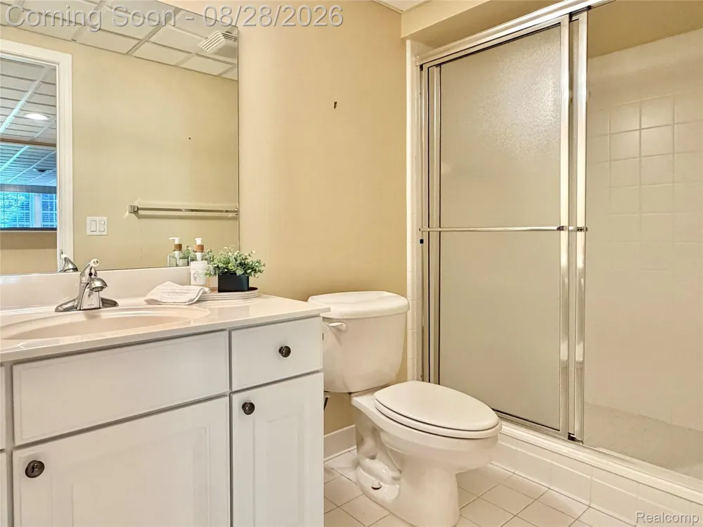 1627 Boulder Court Rochester City, MI 48306