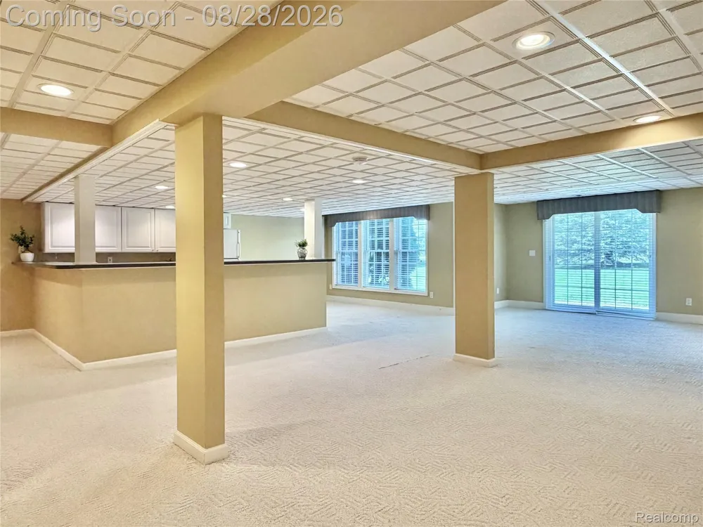 1627 Boulder Court Rochester City, MI 48306