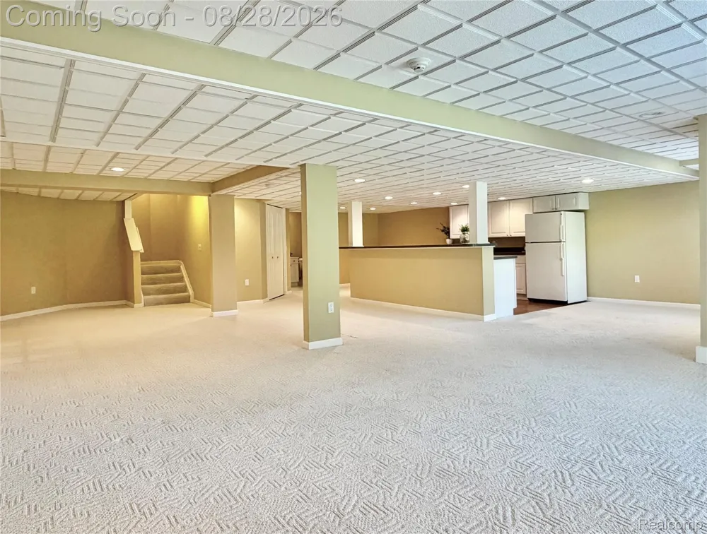 1627 Boulder Court Rochester City, MI 48306