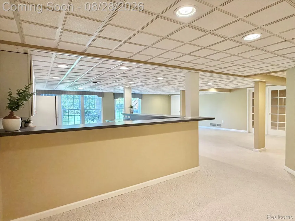 1627 Boulder Court Rochester City, MI 48306