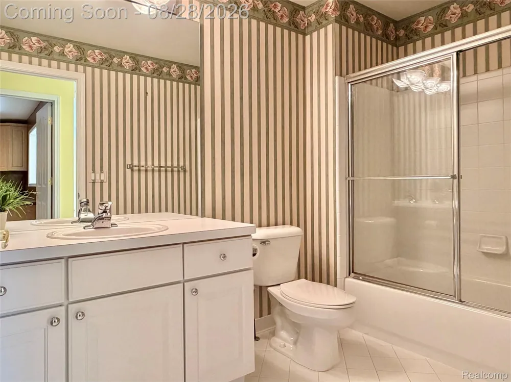 1627 Boulder Court Rochester City, MI 48306
