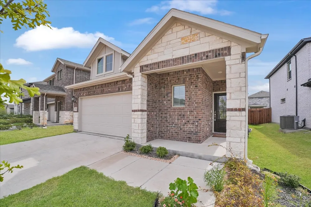 3903 Sandstone Drive Princeton, TX 75071