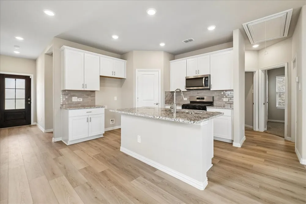 3903 Sandstone Drive Princeton, TX 75071