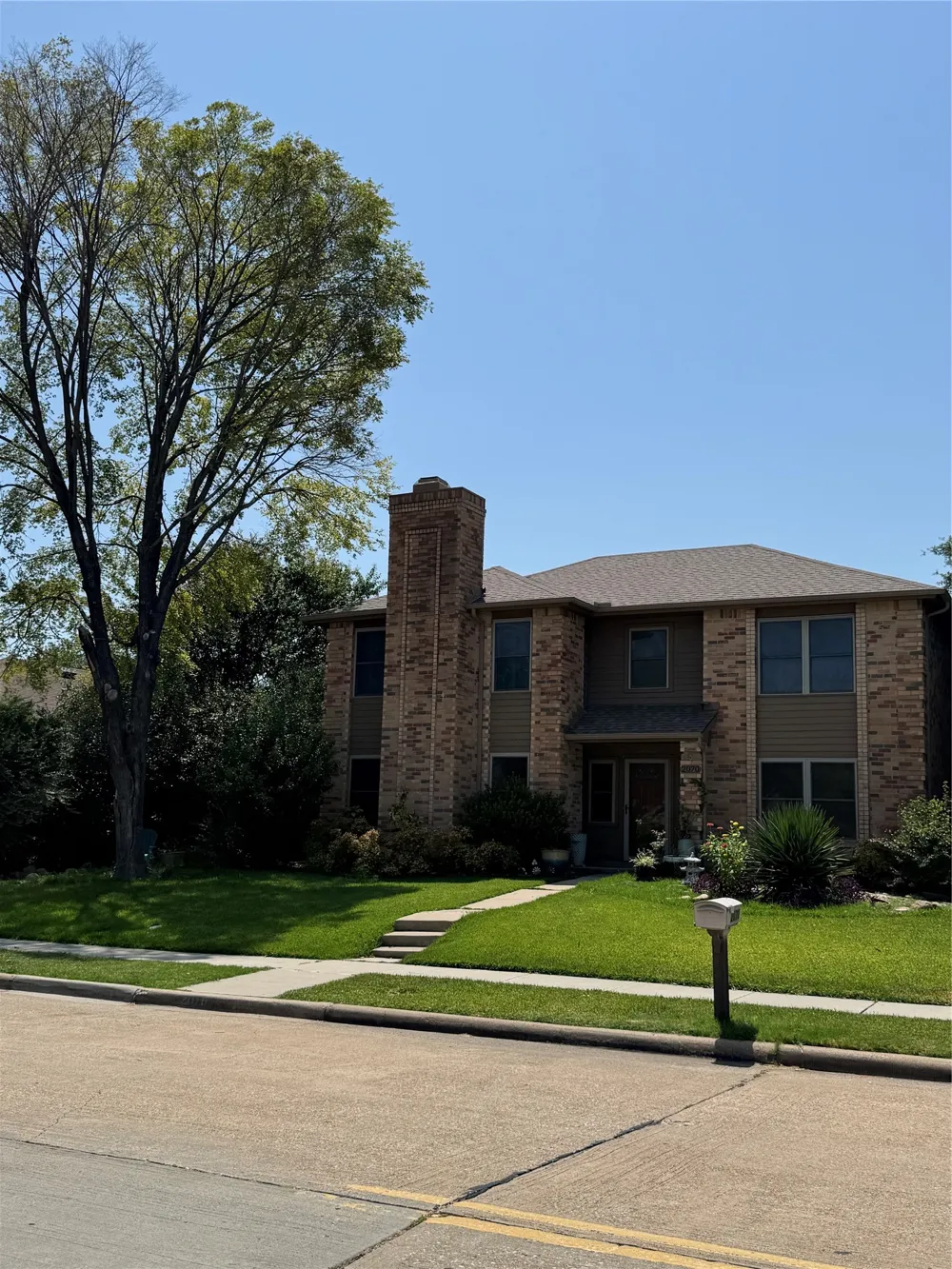 2070 Vista Drive Lewisville, TX 75067