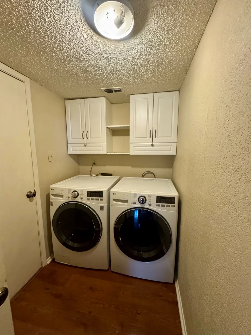 2070 Vista Drive Lewisville, TX 75067