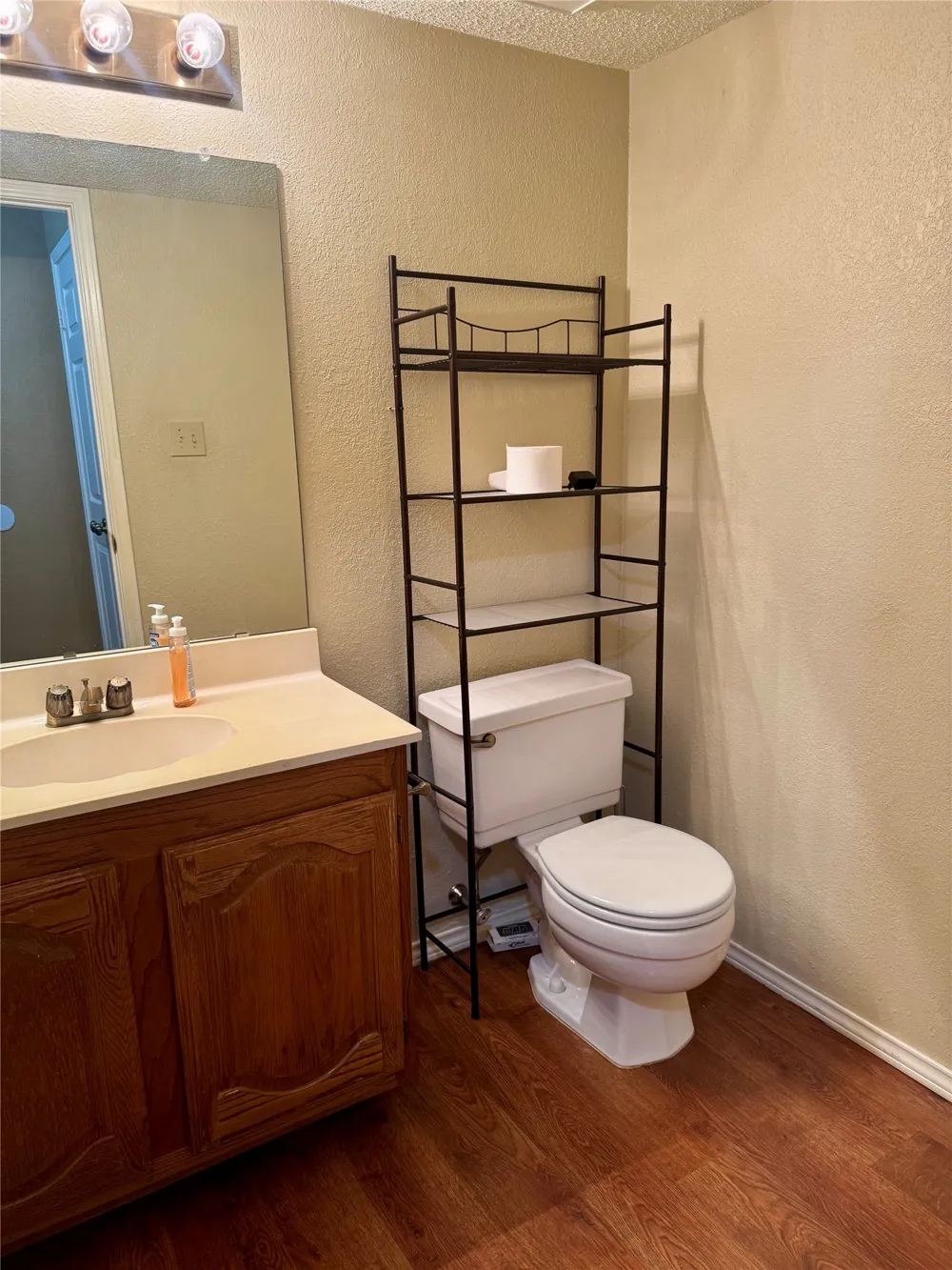 2070 Vista Drive Lewisville, TX 75067