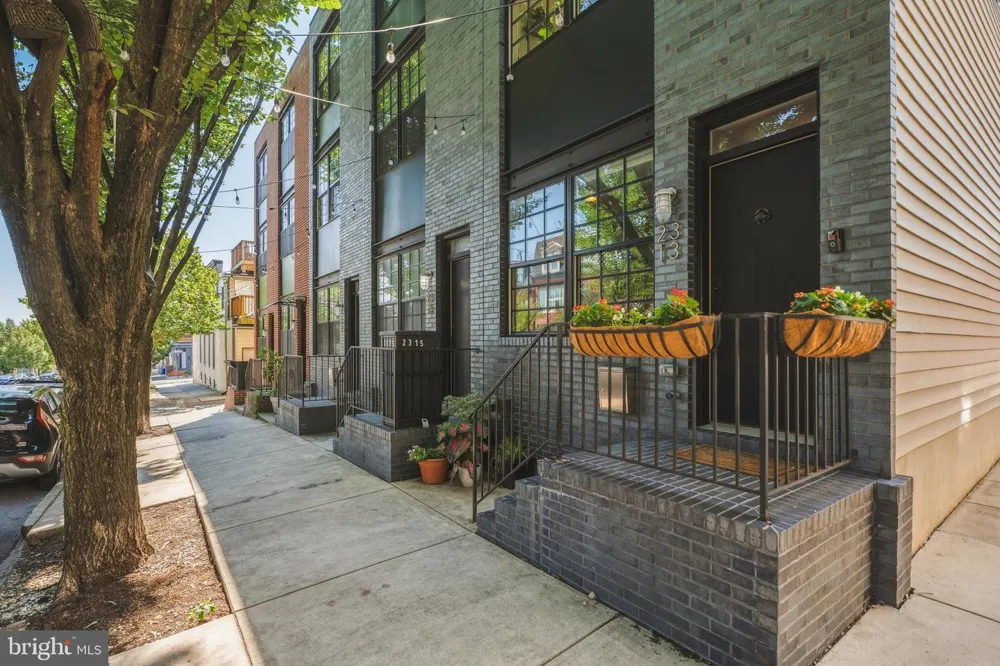 2313 E FAIRMOUNT AVENUE Baltimore, MD 21224