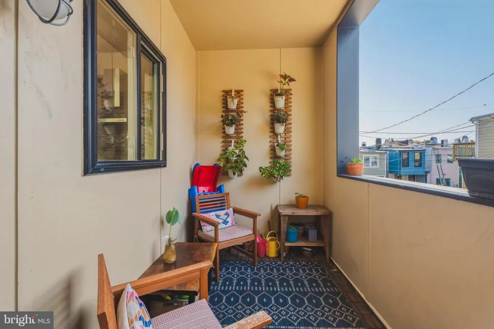 2313 E FAIRMOUNT AVENUE Baltimore, MD 21224