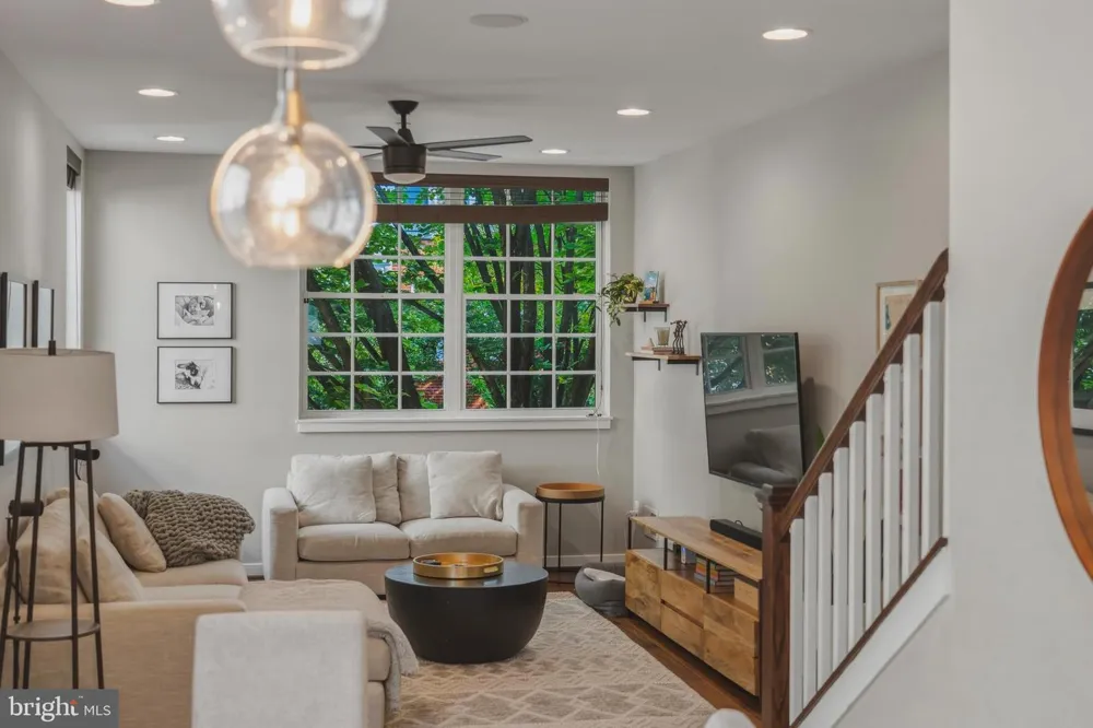 2313 E FAIRMOUNT AVENUE Baltimore, MD 21224