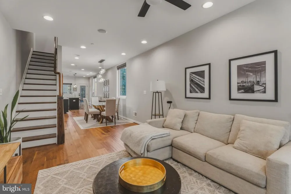 2313 E FAIRMOUNT AVENUE Baltimore, MD 21224