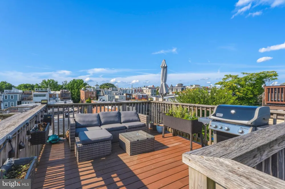 2313 E FAIRMOUNT AVENUE Baltimore, MD 21224