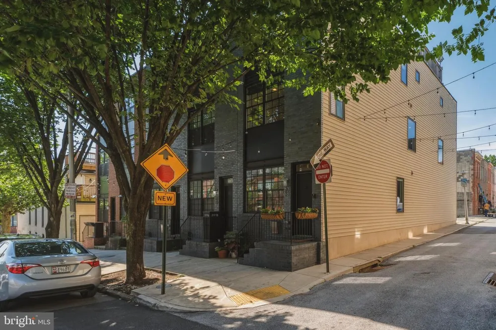 2313 E FAIRMOUNT AVENUE Baltimore, MD 21224