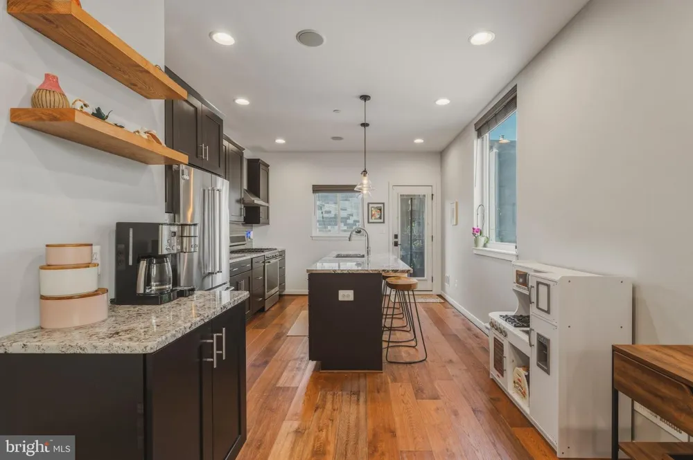 2313 E FAIRMOUNT AVENUE Baltimore, MD 21224