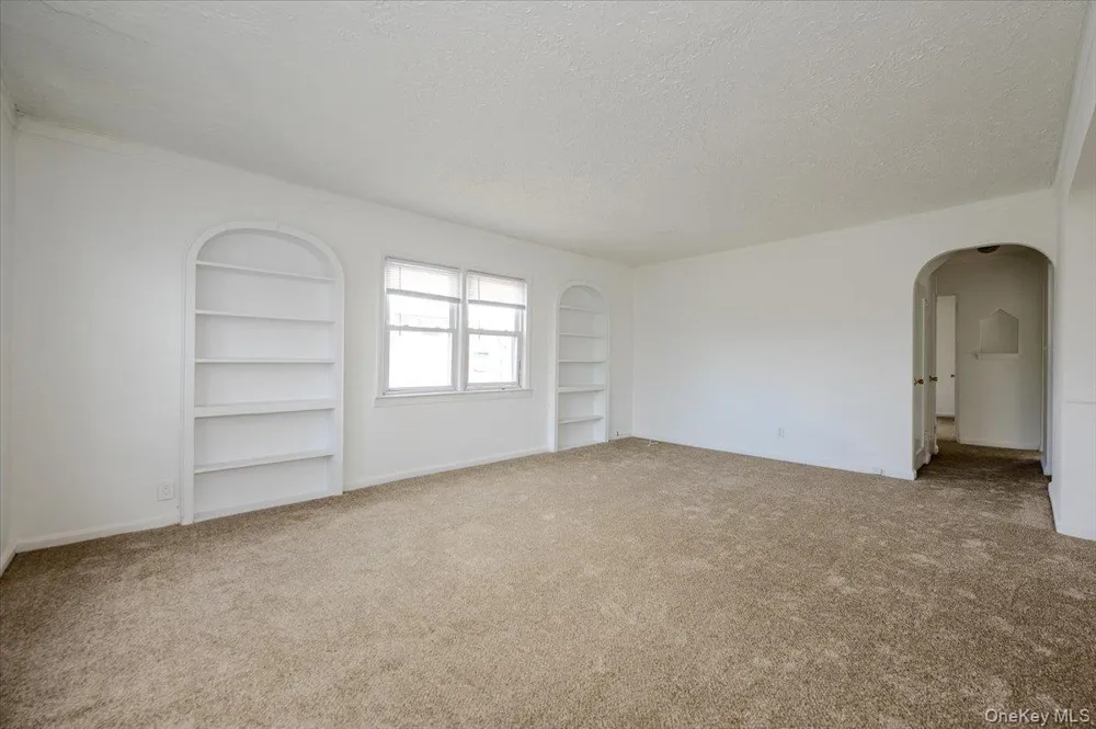 364 E Broadway #middle Long Beach, NY 11561
