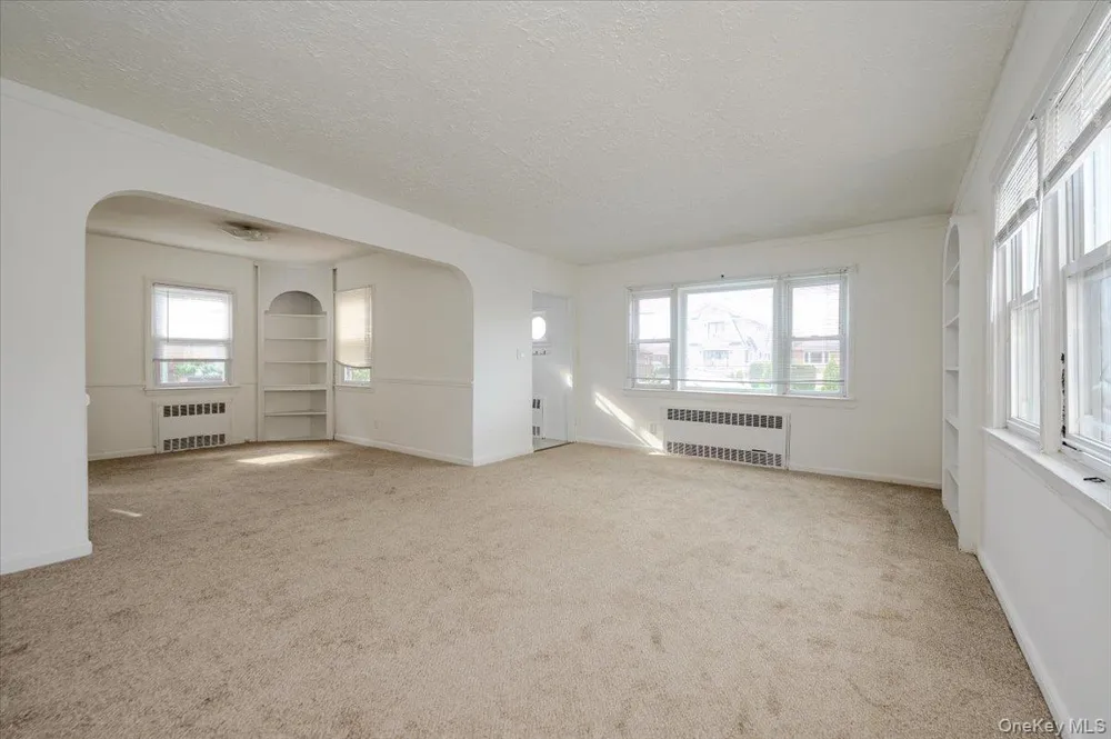 364 E Broadway #middle Long Beach, NY 11561
