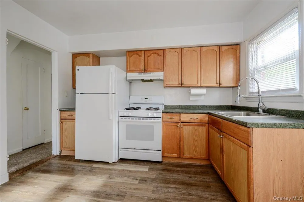 364 E Broadway #middle Long Beach, NY 11561