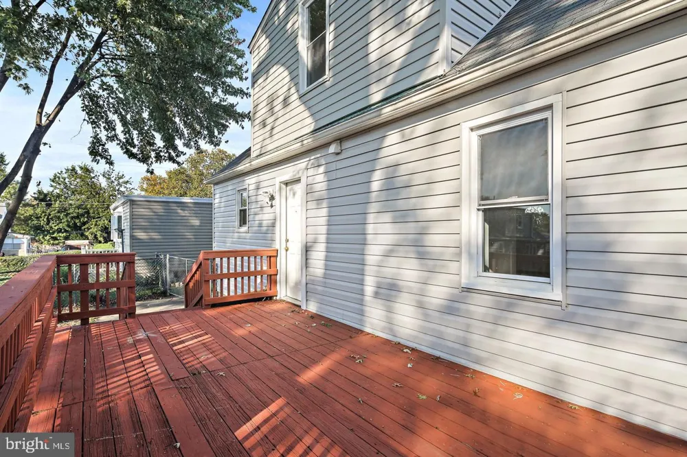 423 INGLESIDE AVENUE Baltimore, MD 21228