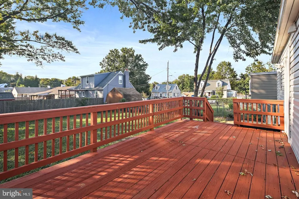 423 INGLESIDE AVENUE Baltimore, MD 21228