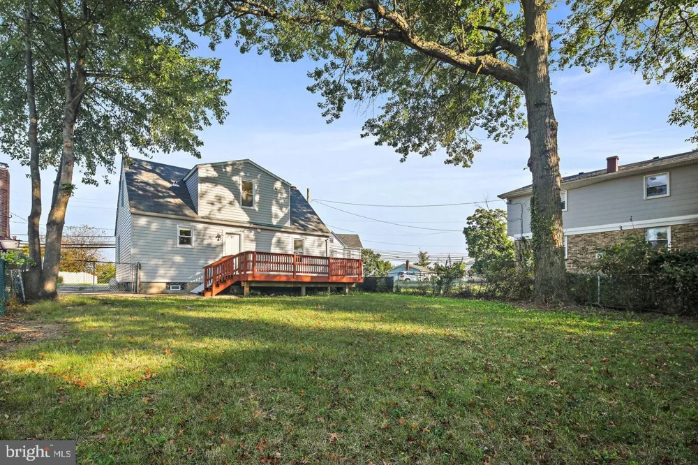 423 INGLESIDE AVENUE Baltimore, MD 21228