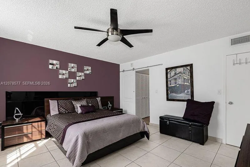 17800 Atlantic Blvd #203 Sunny Isles Beach, FL 33160