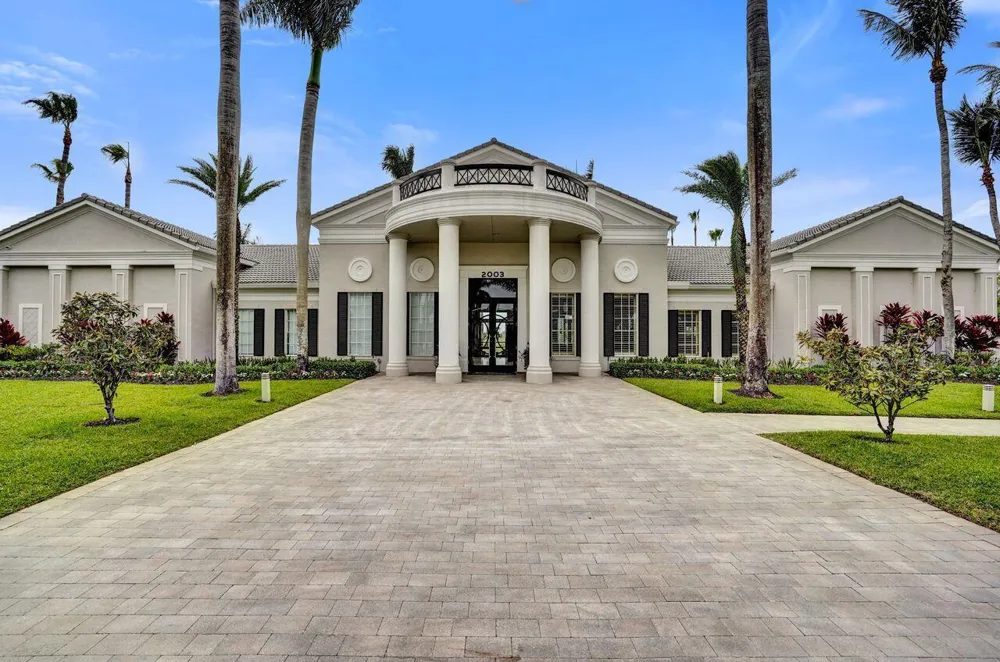 1775 ANNANDALE CIRCLE Royal Palm Beach, FL 33411