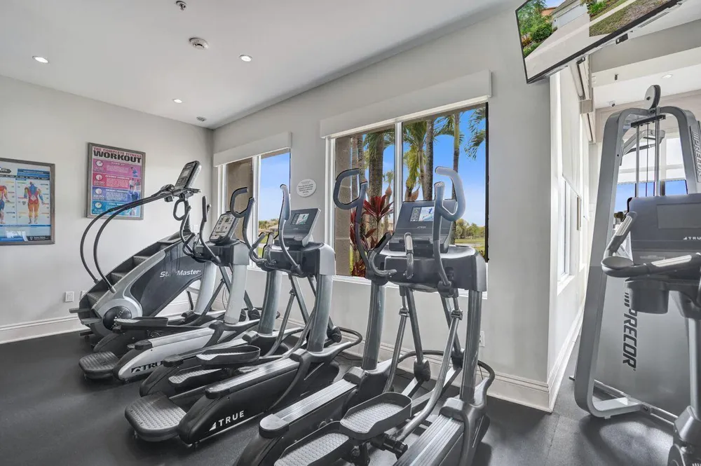 1775 ANNANDALE CIRCLE Royal Palm Beach, FL 33411
