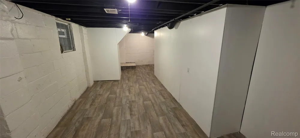 7113 Kendal Street Dearborn City, MI 48126