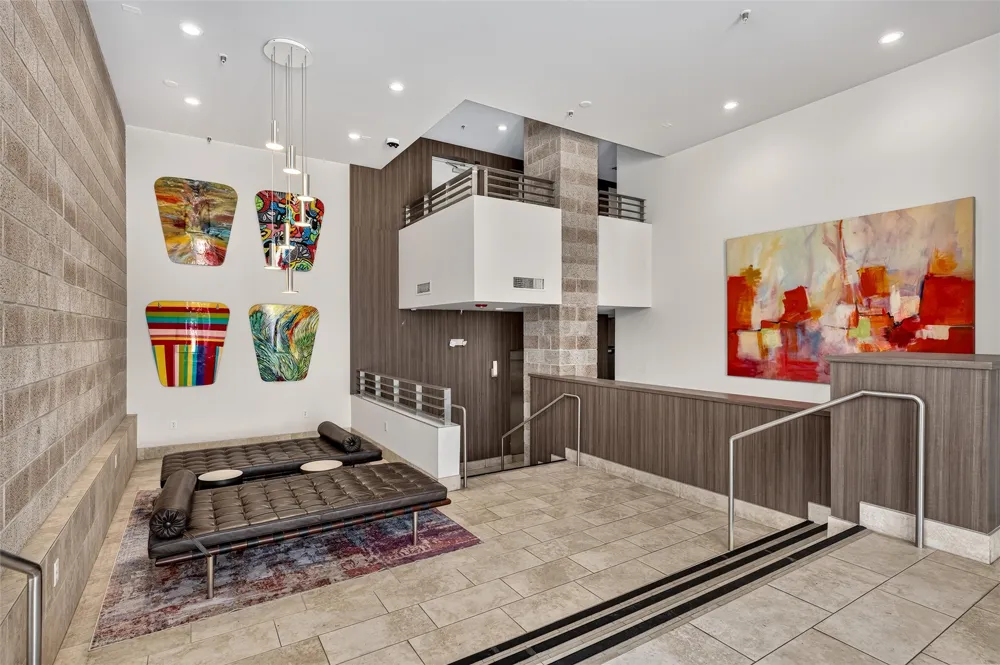5609 Smu Boulevard #512 Dallas, TX 75206