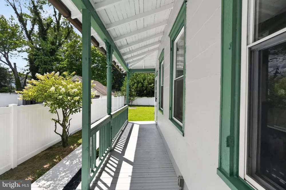 305 LECONEY AVENUE Palmyra, NJ 08065