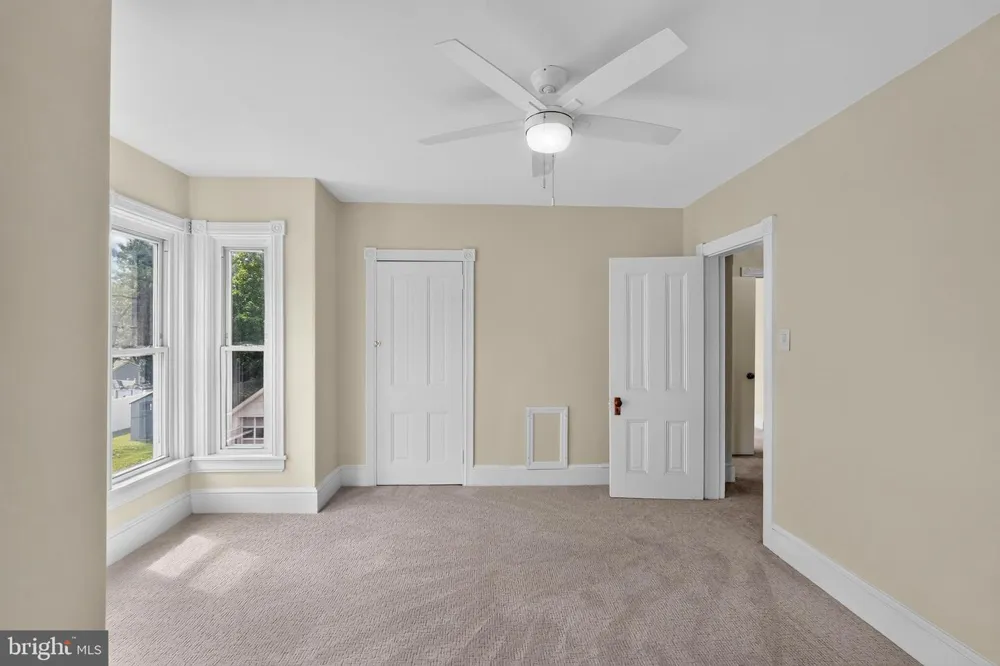 305 LECONEY AVENUE Palmyra, NJ 08065