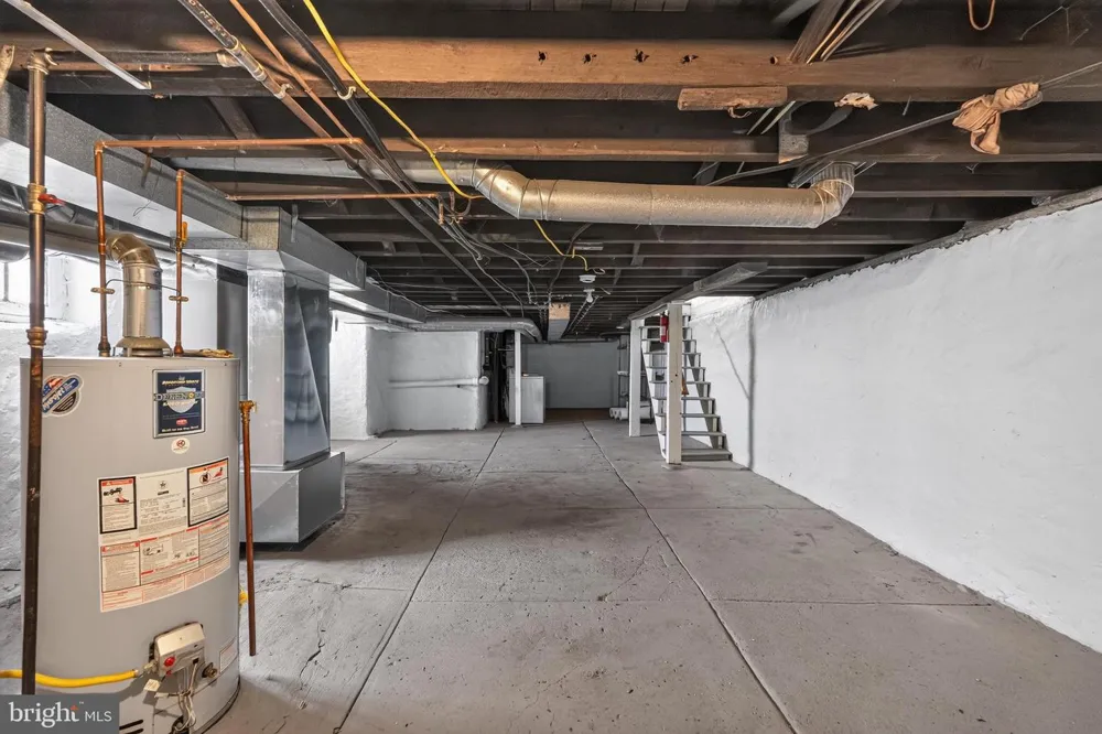 305 LECONEY AVENUE Palmyra, NJ 08065