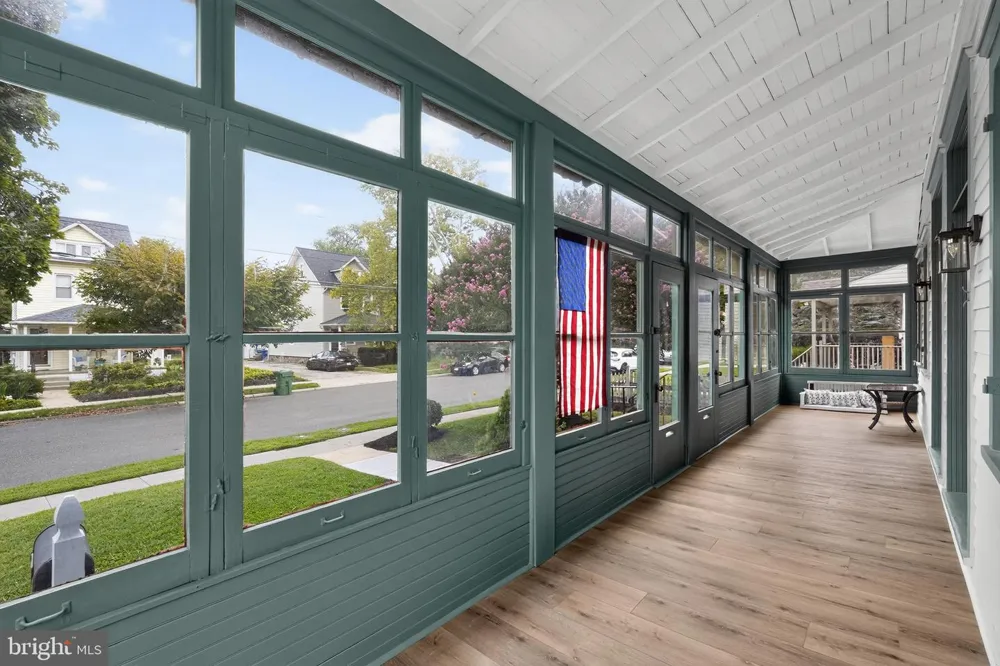 305 LECONEY AVENUE Palmyra, NJ 08065