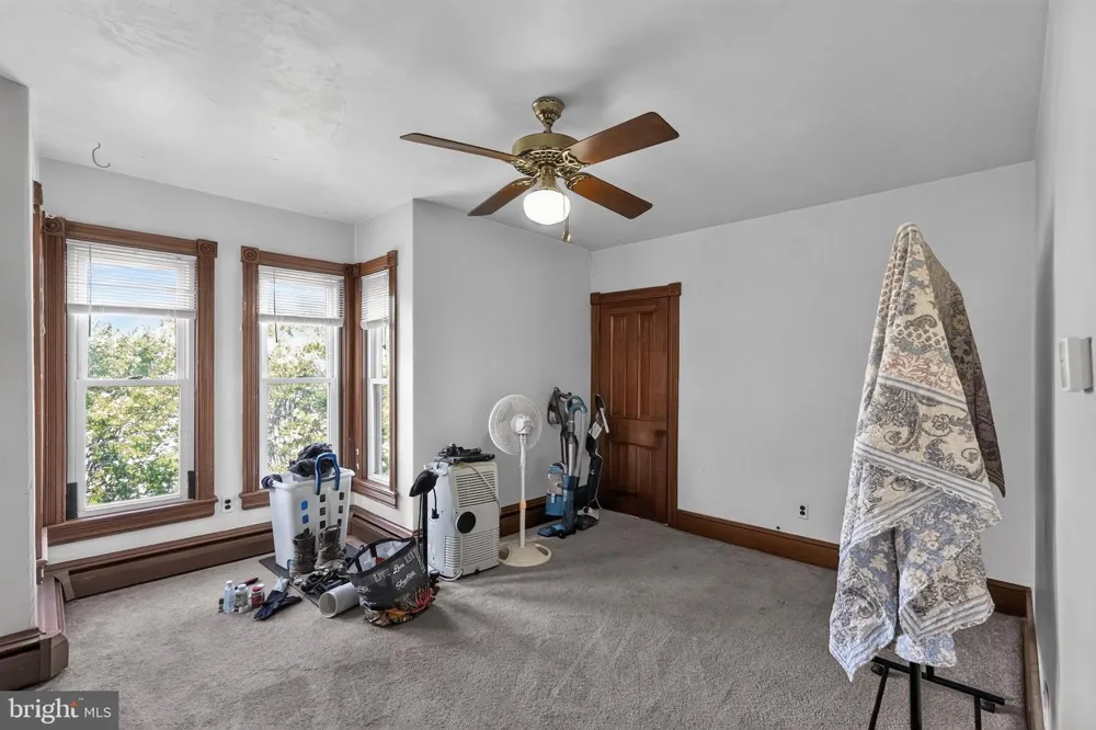 305 LECONEY AVENUE Palmyra, NJ 08065