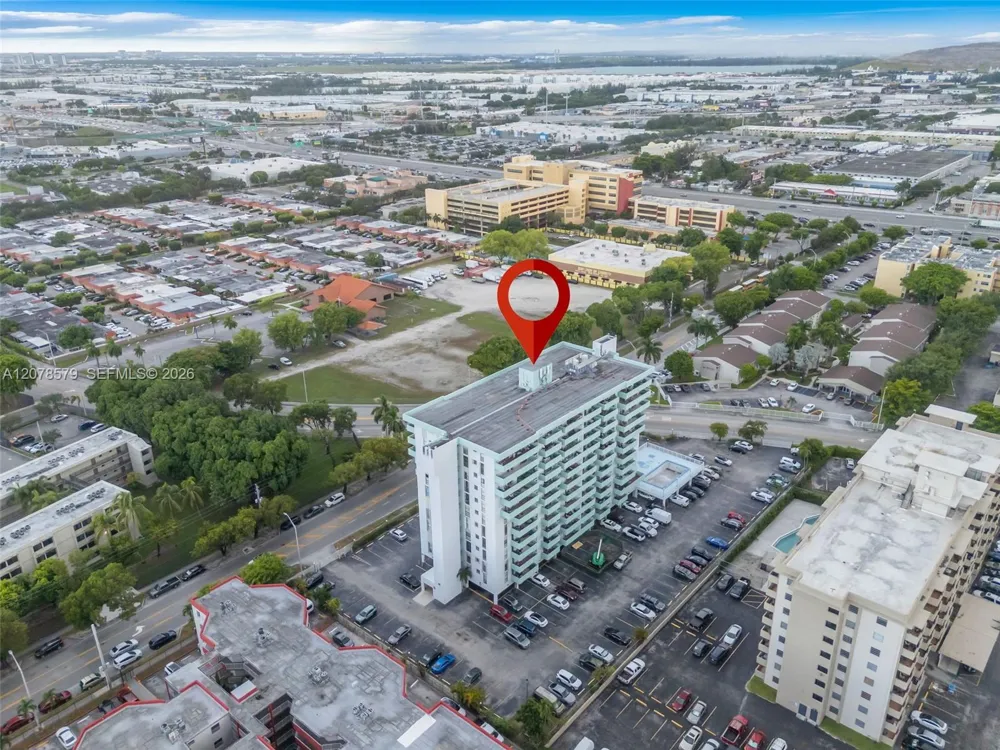 1825 W 44th Pl #401 Hialeah, FL 33012