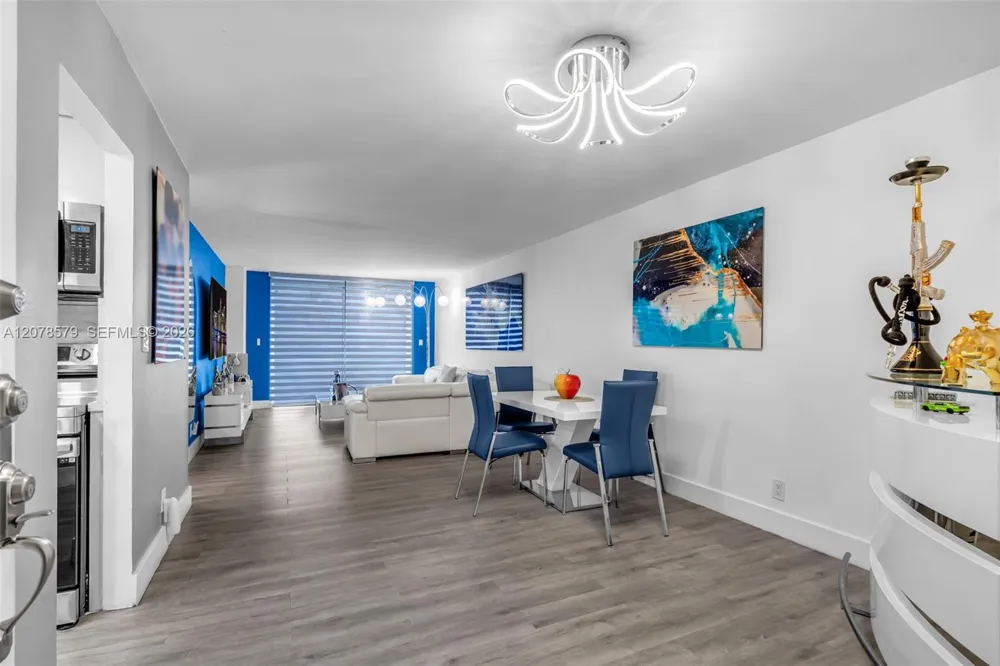 1825 W 44th Pl #401 Hialeah, FL 33012