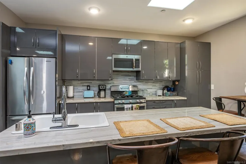 4741 Point Loma San Diego, CA 92107