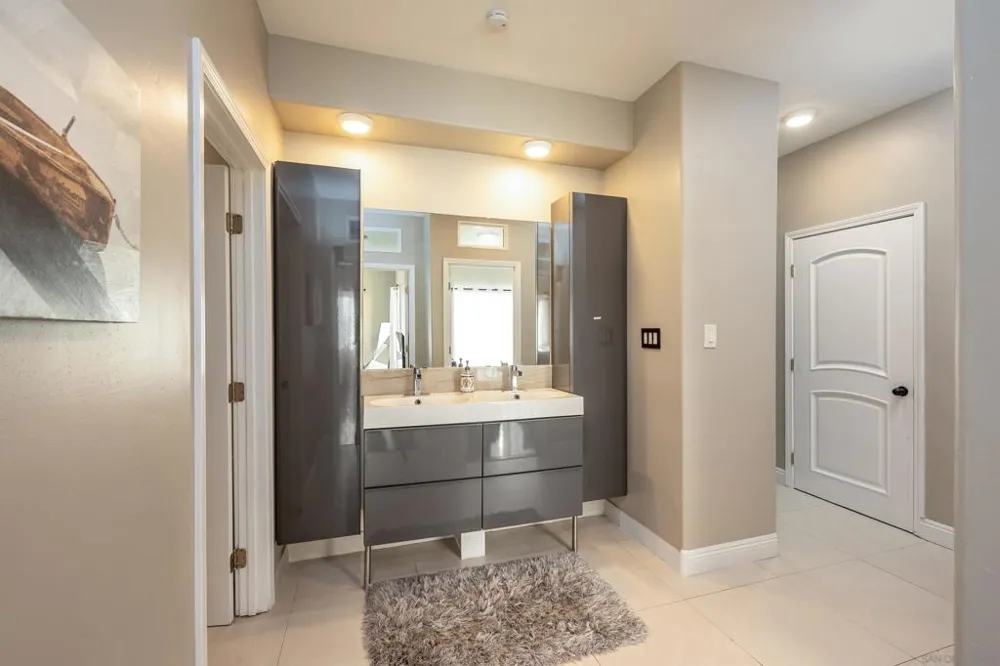 4741 Point Loma San Diego, CA 92107
