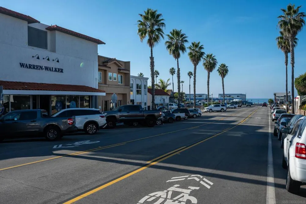 4741 Point Loma San Diego, CA 92107