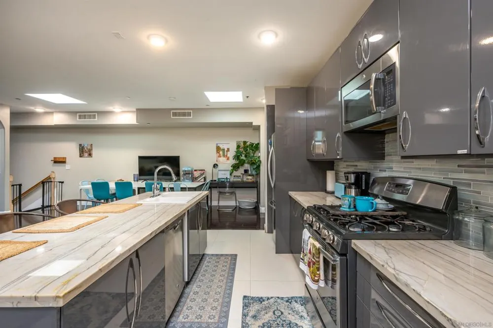 4741 Point Loma San Diego, CA 92107