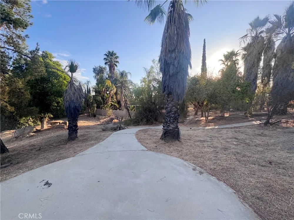 16801 Sendero Del Charro Riverside, CA 92504