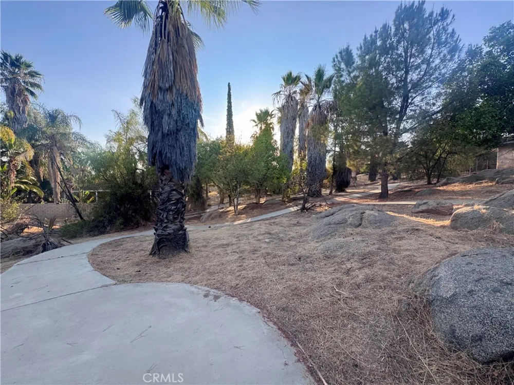 16801 Sendero Del Charro Riverside, CA 92504
