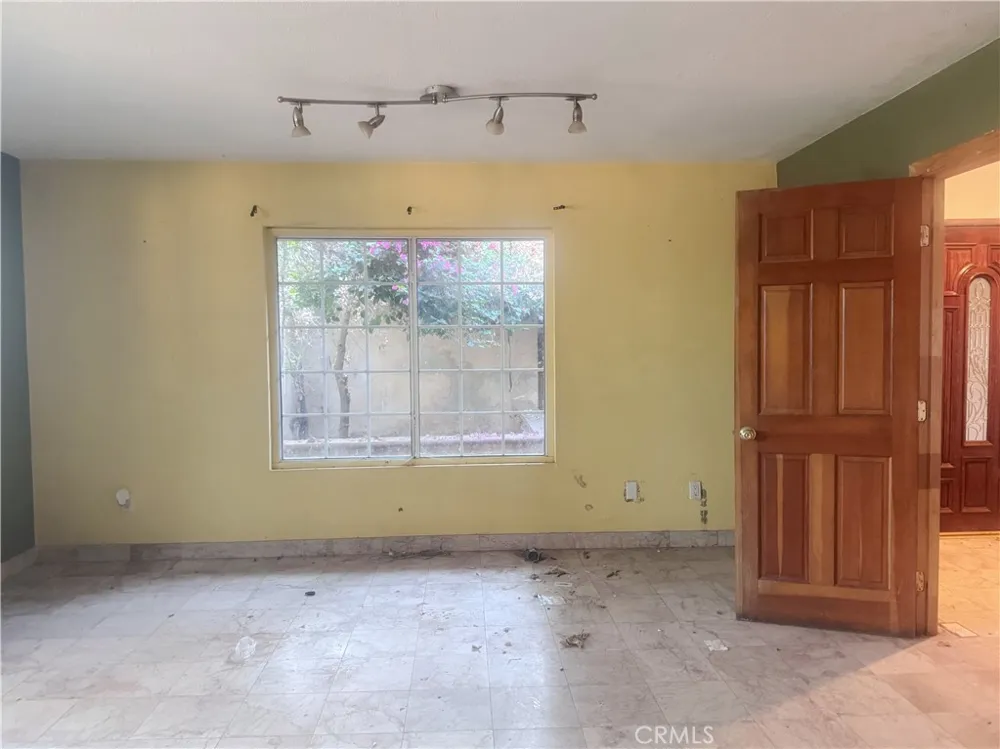 16801 Sendero Del Charro Riverside, CA 92504