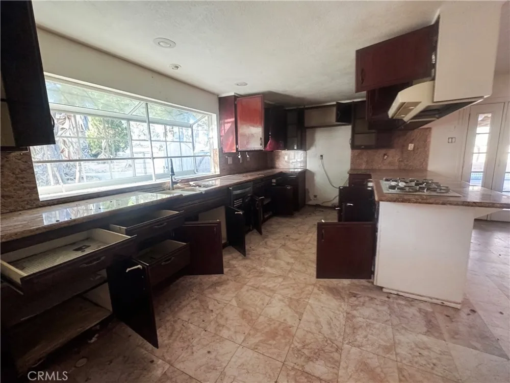16801 Sendero Del Charro Riverside, CA 92504