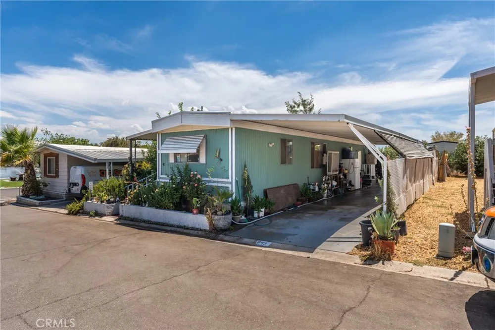 20683 Waalew Road #B49 Apple Valley, CA 92307